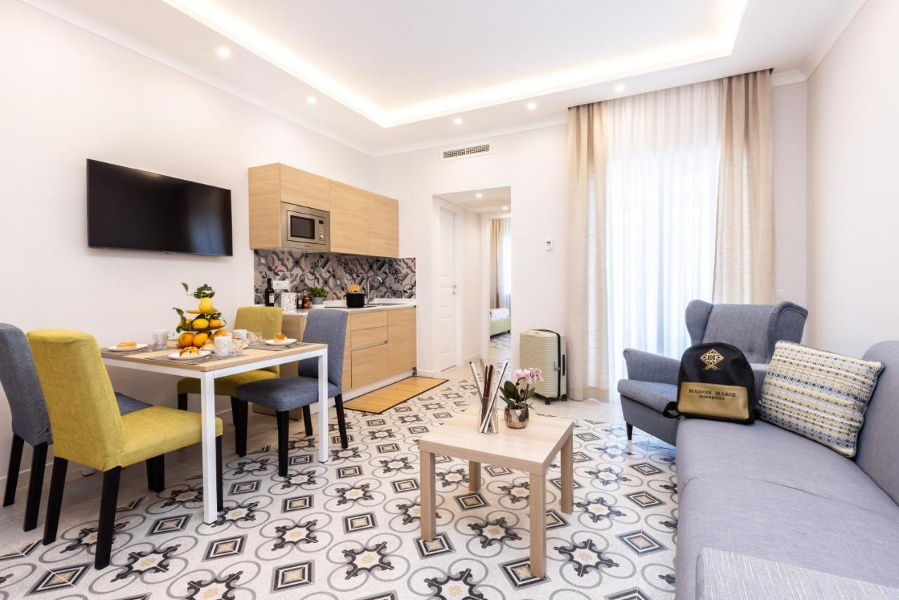 Maison Marie Deluxe Apartment Сорренто Экстерьер фото