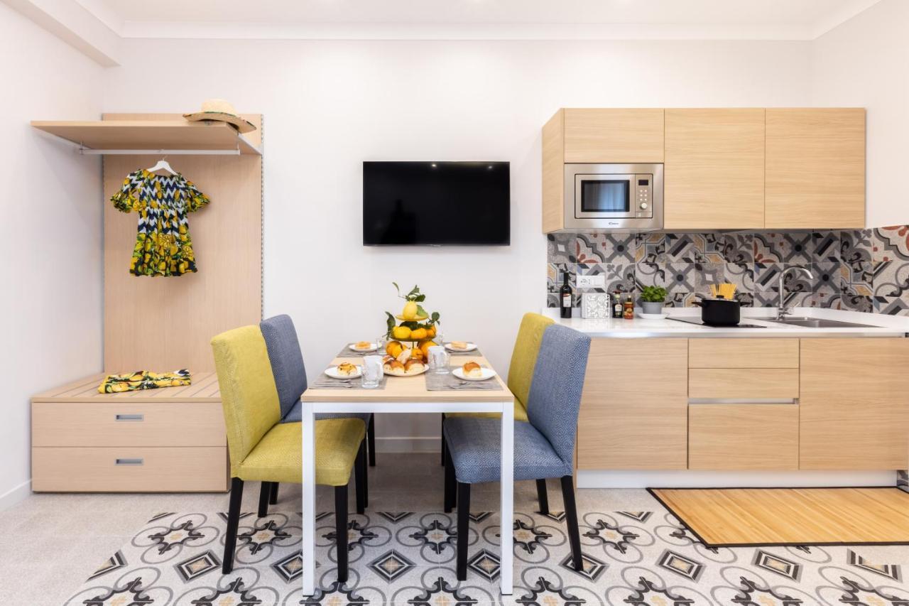 Maison Marie Deluxe Apartment Сорренто Экстерьер фото
